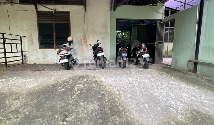 For Sale House, Land Area Calculated