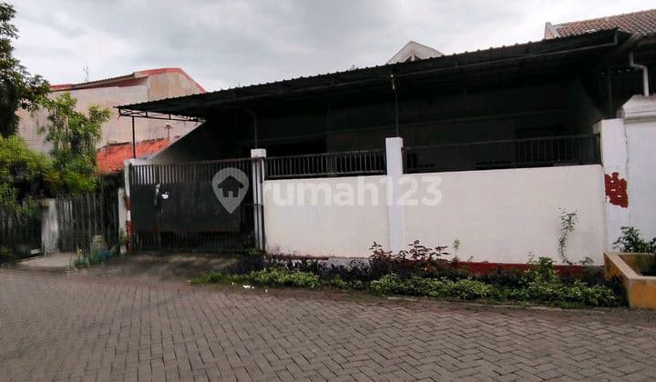 Former Warehouse House Near Jl Raya Kendangsari