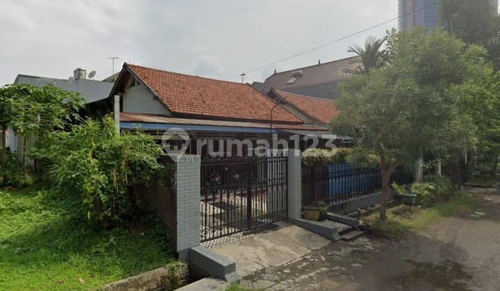 Rumah Hitung Tanah Dekat Raya Jemursari