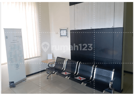 GEDUNG DAN KANTOR SIAP PAKAI DI JL SRIWIJAYA SURABAYA