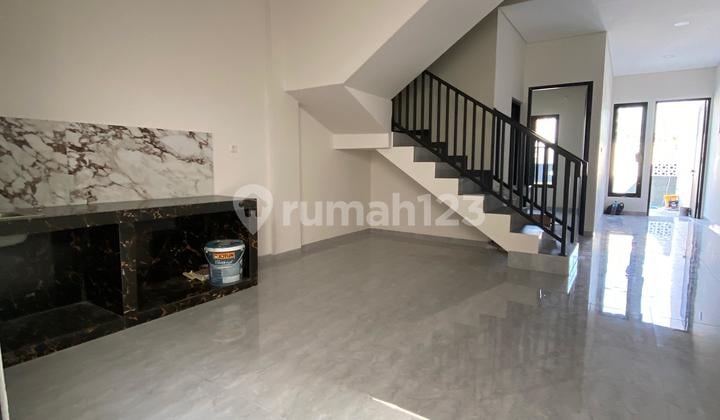 Rumah Baru Minimalis Siap Huni Dekat Merr Dan Bandara