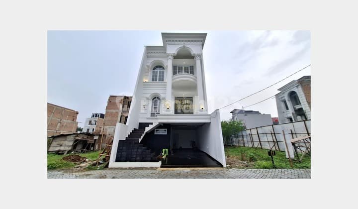 Hunian Premium 3 Lantai Gaya Eropa Area Favorit Jagakarsa