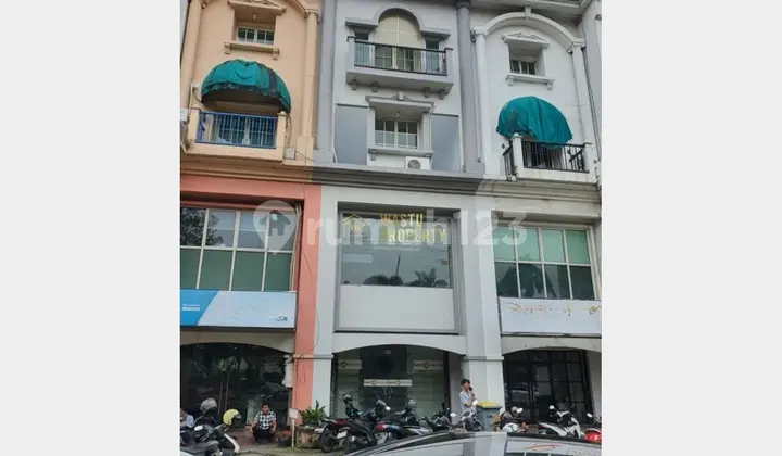 Ruko 4 Lantai Gandaria Dekat Pim 1 Siap Digunakan