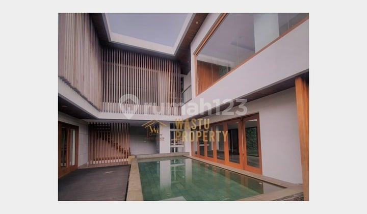 Resort Style House di Kawasan Premium Pondok Pinang