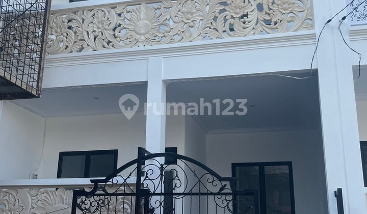Jual Rumah Minimalis Row Jalan 2Mobil Lokasi Depan Kota Harapan Indah Bekasi