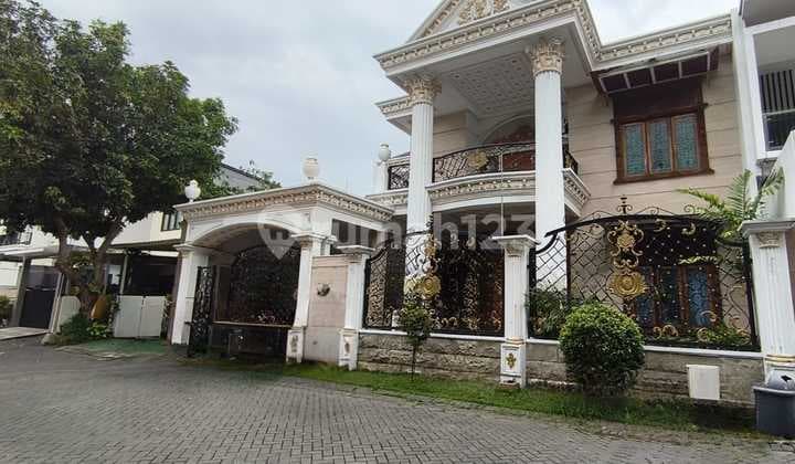 Dijual Rumah Classic Mewah Kebonsari Elveka 2 Lantai
