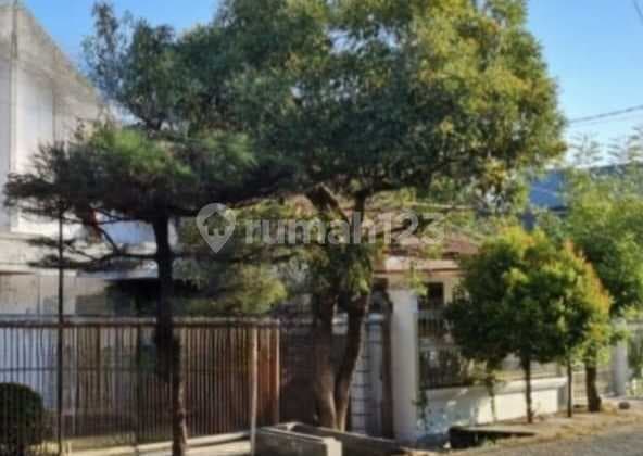 Dijual Rumah Jalan Manyar Bagus Siap Huni 2 Lantai