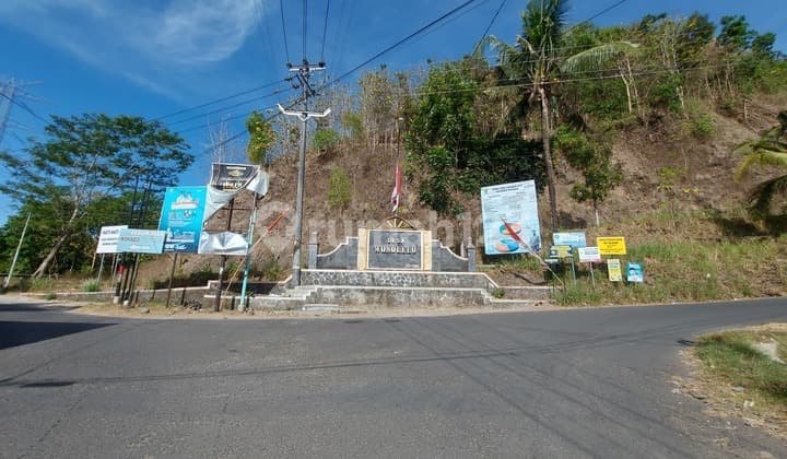 Pleret Yard Land Suitable for Residence