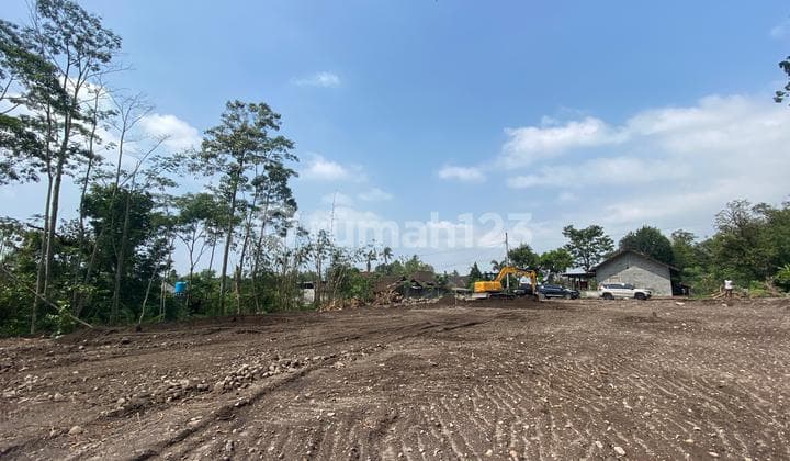 Tanah 100Jtan Area Sleman Dekat Kopi Klothok 1 Meter Jl. Pakem