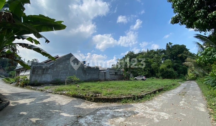 Tanah Siap Bangun Area Jl Besi Jangkang 8 Menit Kampus Uii