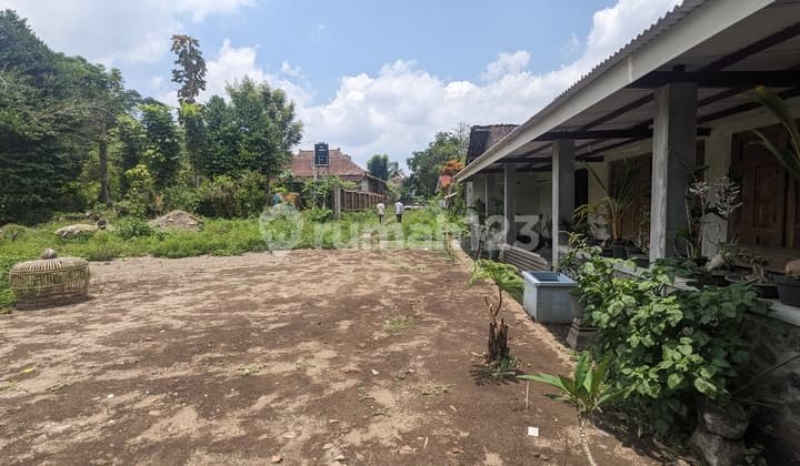 Sleman Area, Pakem KM 13, Near Panti Nugroho Hospital