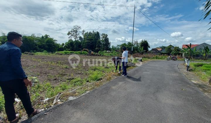Tanah Jogja Timur, Shmp Mnt Exit Tol Purwomartani