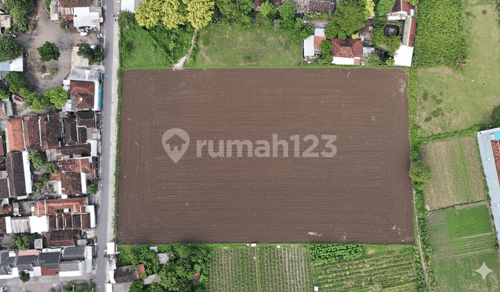 Tanah Tepi Jalan Banguntapan, Dekat RS Rajawali Lokasi Strategis