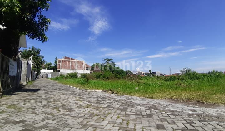 Tanah Jogja Dekat Plaza Ambarukmo & Lippo Mall