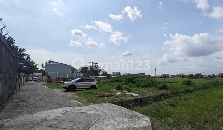 Tanah Dalam Ringroad, Dekat Ambarukmo Plaza, Siap AJB Notaris