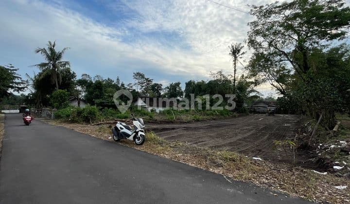Tanah Jogja SHM Utara Tugu Batu Selomartani Kalasan
