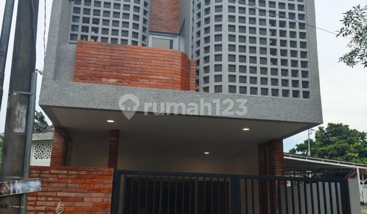 For Sale: 2-Story House – Pondok Kelapa Billy & Moon (PD Kelapa Permai 2), East Jakarta