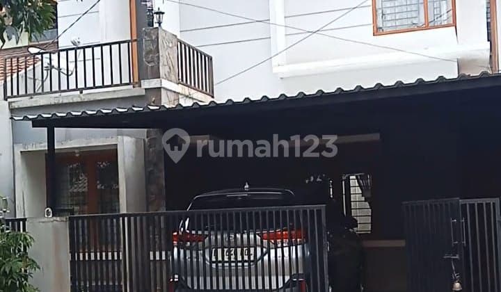 FOR SALE BEAUTIFUL 2-STORY HOUSE IN KALIMALANG COMPLEX, DUREN SAWIT, JAKARTA