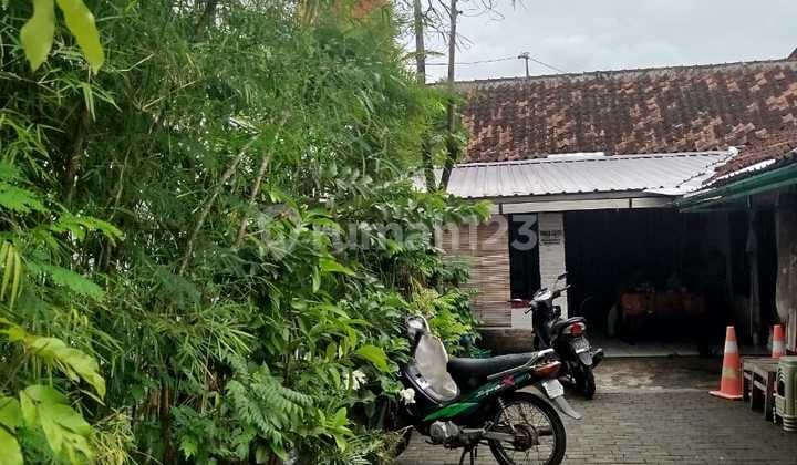 Tanah Bonus Tempat Usaha / Rumah Tinggal S G Strategis di Jalan Kaliurang
