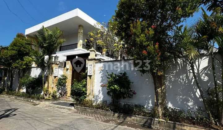 Villa Jual Lokasi Kelan