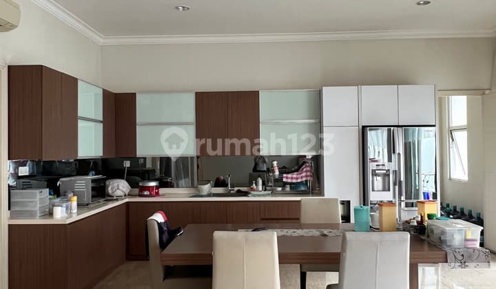 Rumah Sultan 3 Lantai Renov Amethyst Pondok Hijau Golf Siap Huni