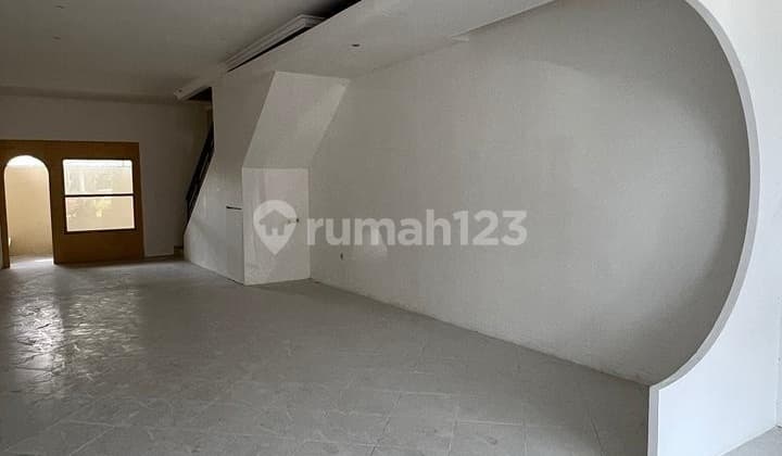 Ruko Strategis 3 Lantai Dekat Mall Carstenz dan Sekolah Ipeka