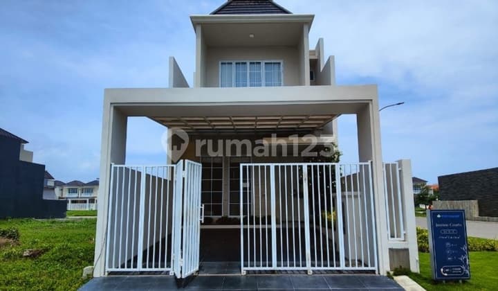 Puri Galaxy No.88 Strategic Luxury House in East Surabaya