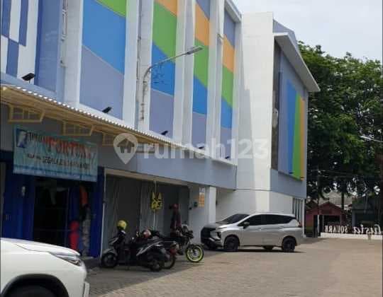 For Sale: 3-Story Shop House in Tuban City, Strategic Location