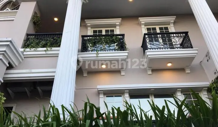 Jual Town House Riviera Pakuwon Surabaya