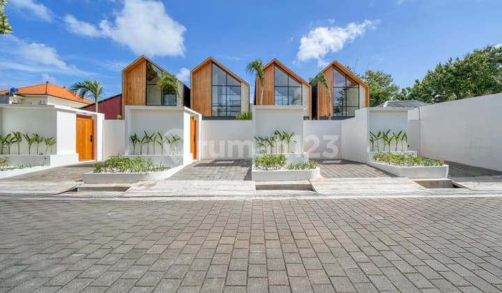 Di Jual Villa Cantik Fully Furnished di Jimbaran
