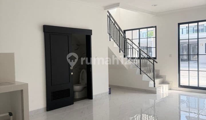 Disewakan Rumah Villa Pasir Putih 5 Pik 2 Unfurnish Brand New 6X15