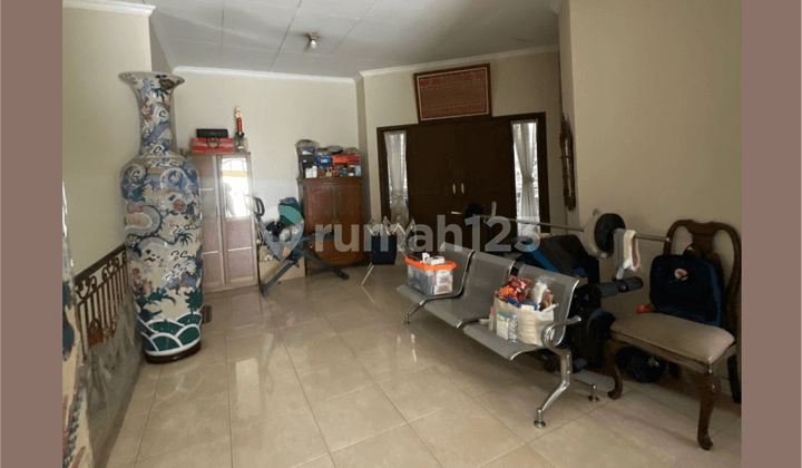 Dijual Rumah Megah Asri Siap Huni Lokasi Strategis Dekat Pintu Tol