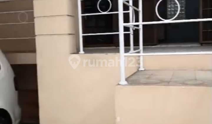 Jual rumah Setraduta 2 lt PERUMAHAN ELITE DAN LOKASI STRATEGIS HUNIAN NYAMAN