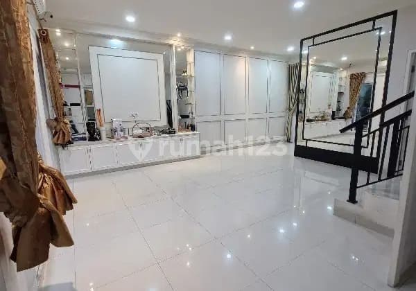 Rumah 2 Lantai Full Renovasi Bohemia Gading Serpong BSD City Tangerang Banten