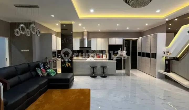 Rumah 2 Lantai Full Renovasi Menaggio Village Gading Serpong BSD City Tangerang Banten