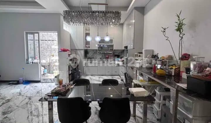 Rumah 2 Lantai Full Renovasi Amalfi Gading Serpong BSD City Tangerang Banten