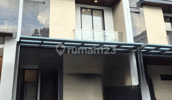 Modern Soho 3 Floors New Grass West Surabaya Opposite Ciputra Mall