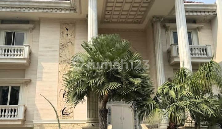 Rumah Villa Bukit Regency, Pakuwon Indah Seberang Club House