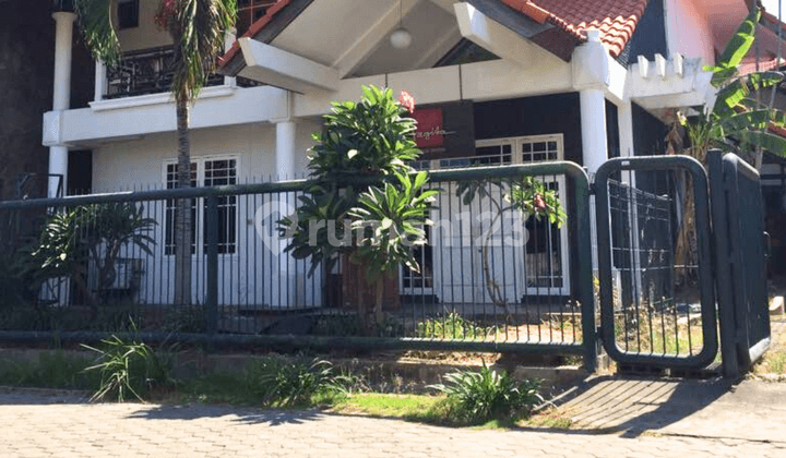 DiJual Rumah SHM ex Guest house di Jemursari Selatan