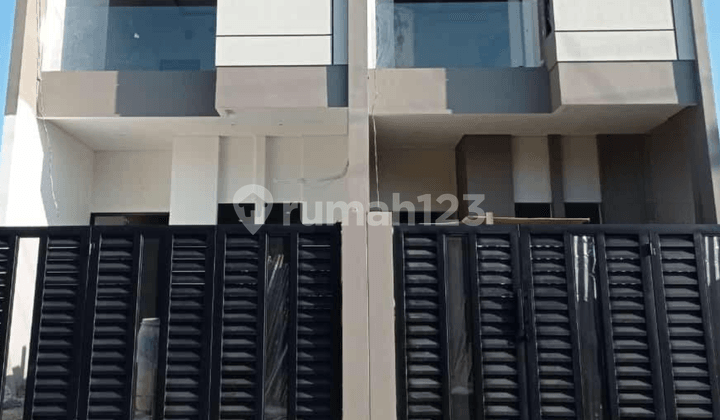 JUAL CEPAT 2 UNIT RUMAH BARU SIAP HUNI TENGGILIS, Sby Selatan