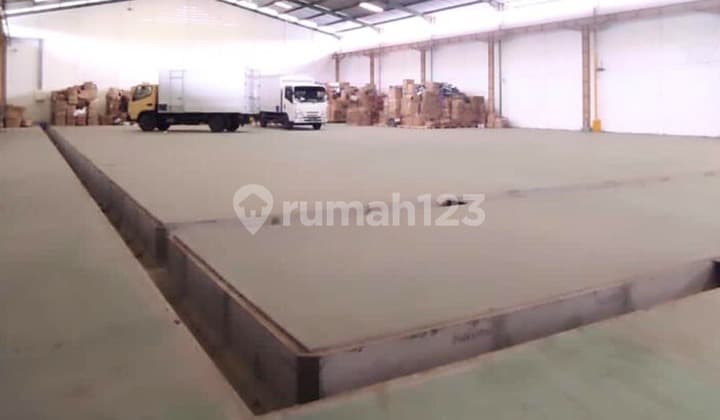 Dijual Gudang SHM Siap Pakai Margomulyo Permai
