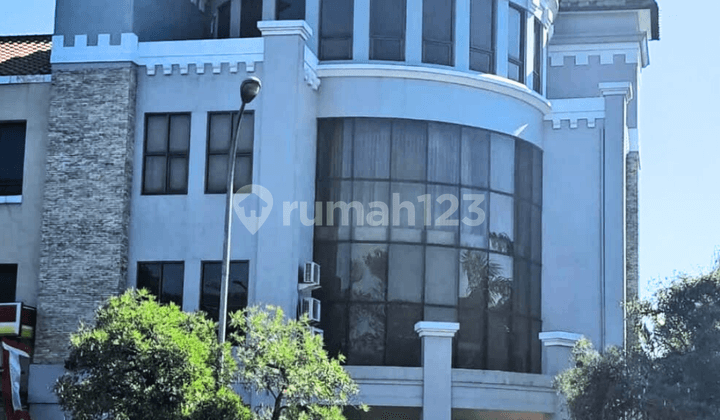 Disewakan Bangunan Komersial 4lt Bukit Golf Sby Lokasi Strategis