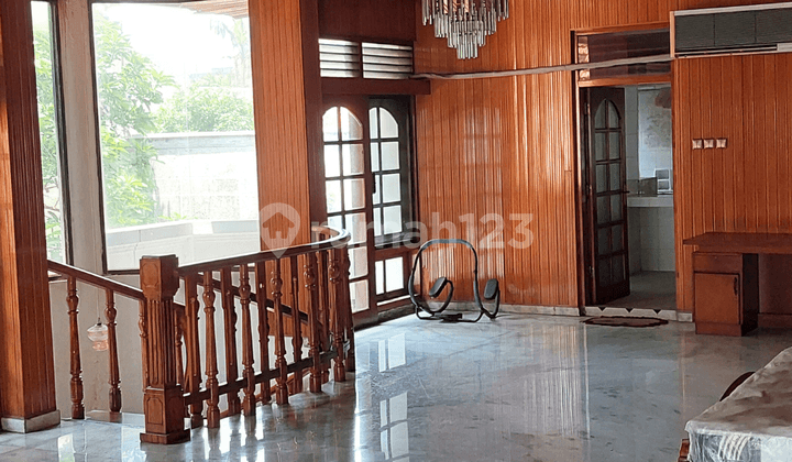Dijual Bangunan Komersial Jl. Diponegoro, Sby Pusat