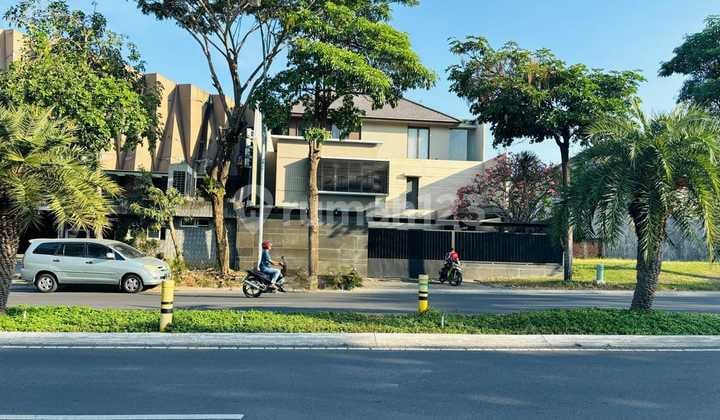 Dijual Rumah Siap Huni 3 Lantai Citraland Utama