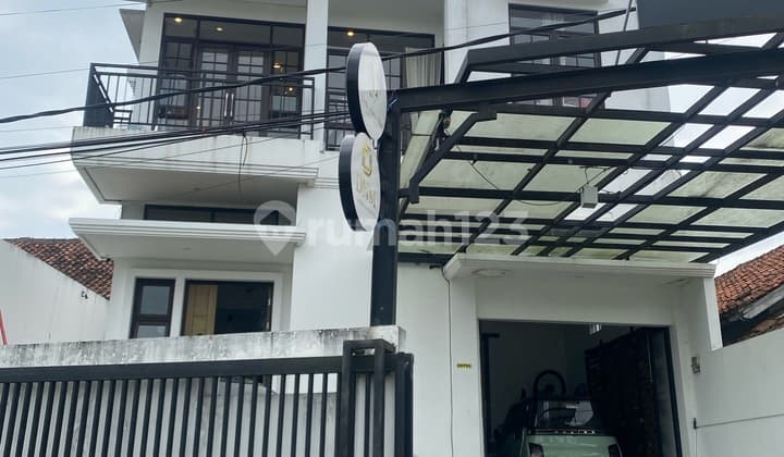 Jual Rumah Cantik Dekat Gerbang Toll Sumedang