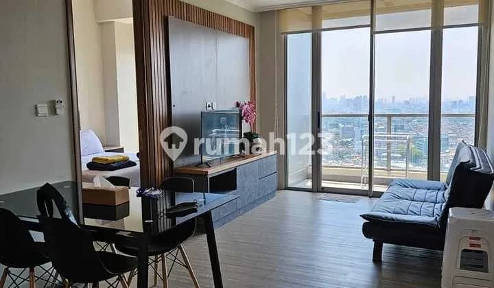 Disewakan Condominium Taman Anggrek, 2 BR Furnished