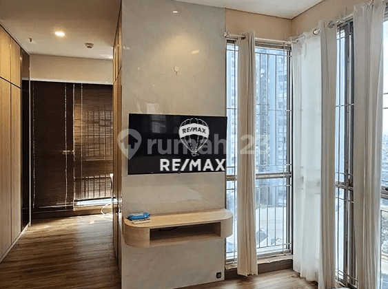 Di Sewakan Apartemen Taman Anggrek Residences 3 BR