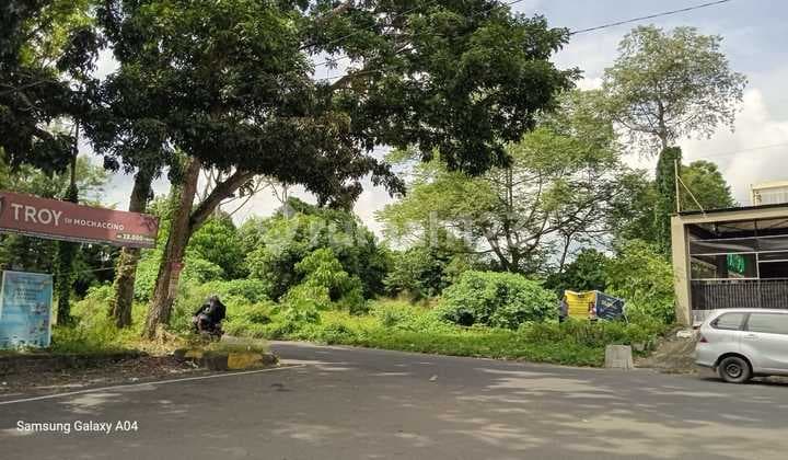 Tanah Seluas 3.892 m2 Cocok untuk Tempat Usaha di Bitung - Sulut