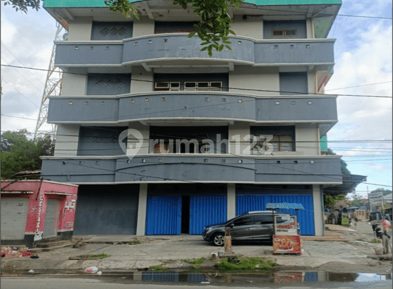Dijual Bangunan Eks Swalayan 1.405 M SHM, Lokasi Strategis