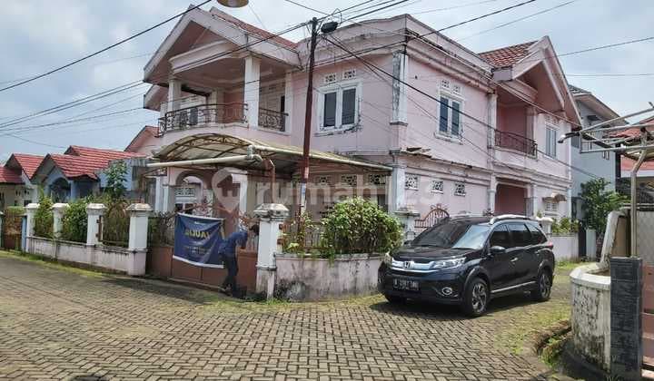 For Sale: 2-Story House Priced at IDR 1 Billion in Pontianak!